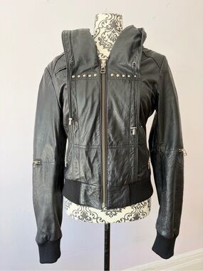 Danier Black Hooded Leather Bomber Jacket with Stud Accents Size Small